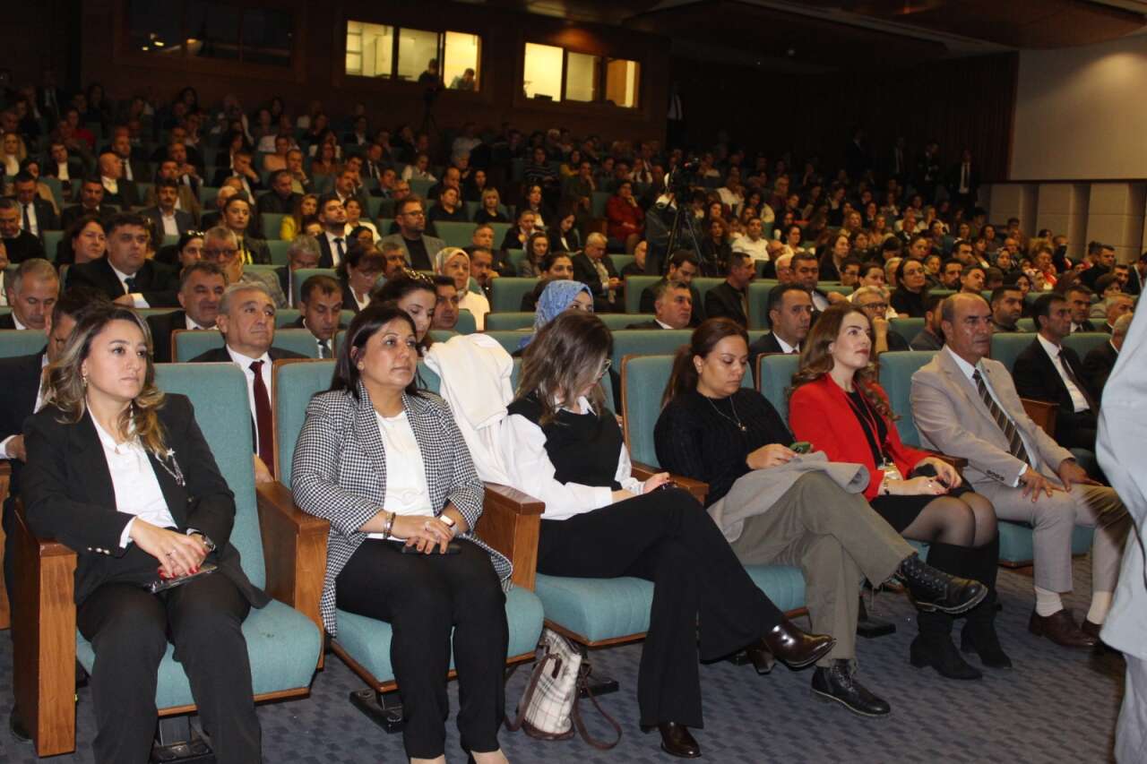 “Muğla Öğretmen Akademileri ‘Şehir ve Eğitim’ Programına Bakan Yardımcısı Yelkenci Katıldı 10